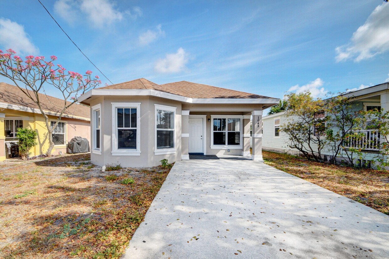 Foto principal - 1043 22nd St