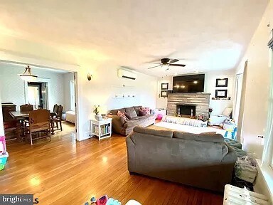 Foto del edificio - 5441 Morann Ave