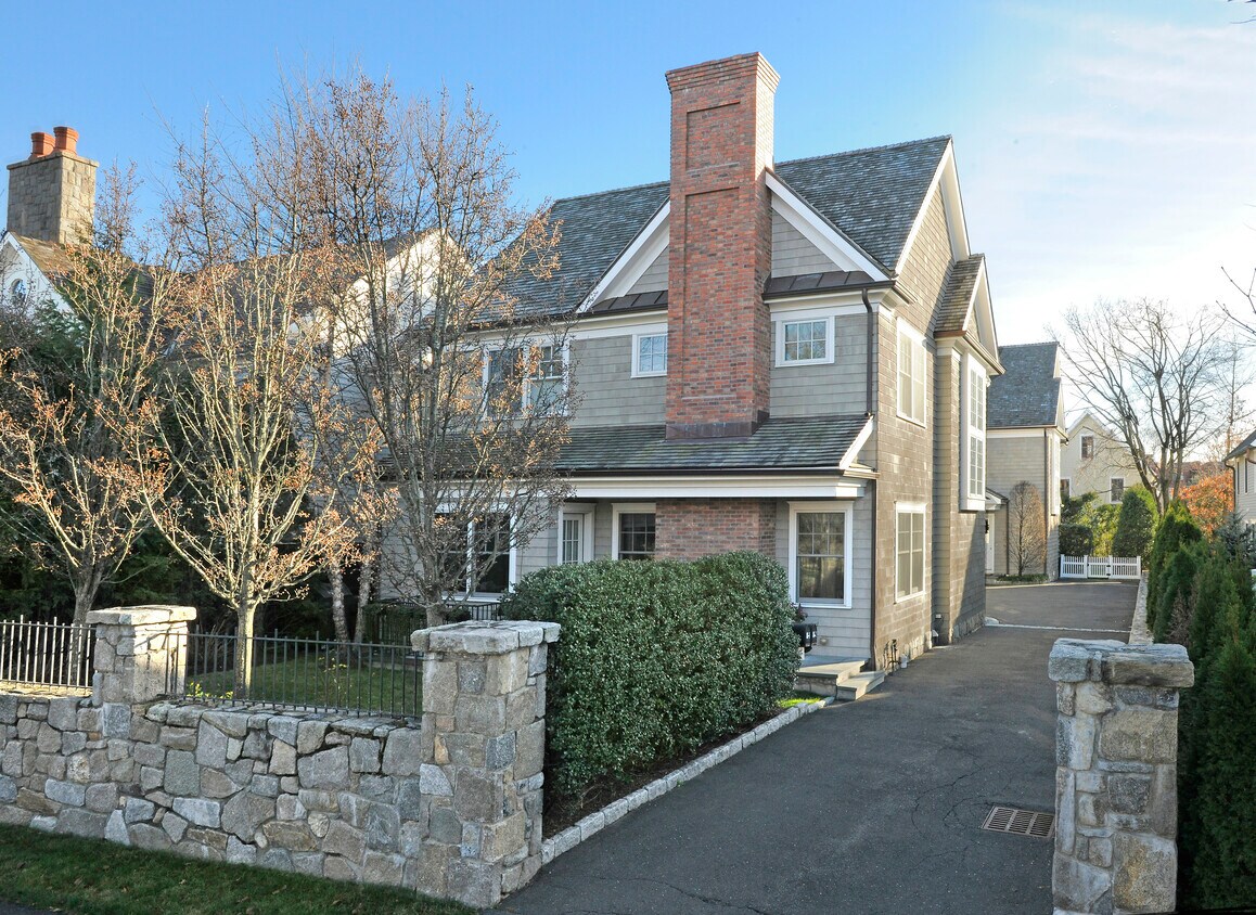 86 E Elm St, Greenwich, CT 06830 Condo for Rent in Greenwich, CT