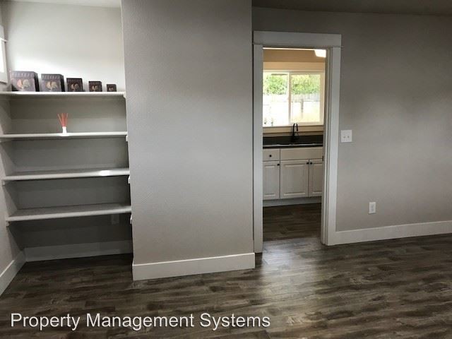 Foto del edificio - 2 br, 1 bath House - 7555 SW Garden Home Road