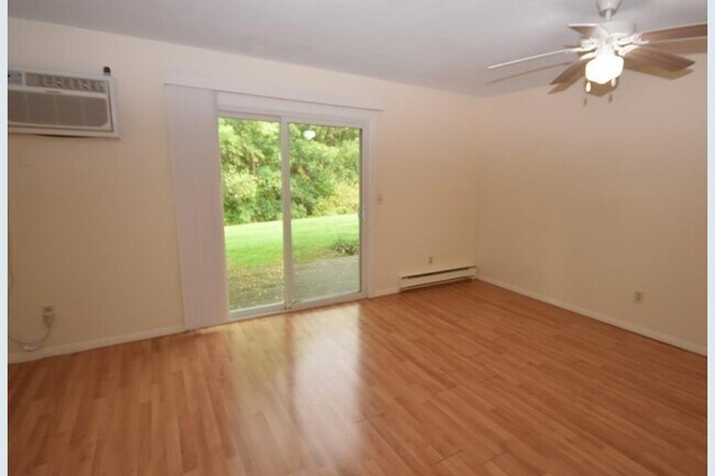 Foto del edificio - 170 E Hadley Rd
