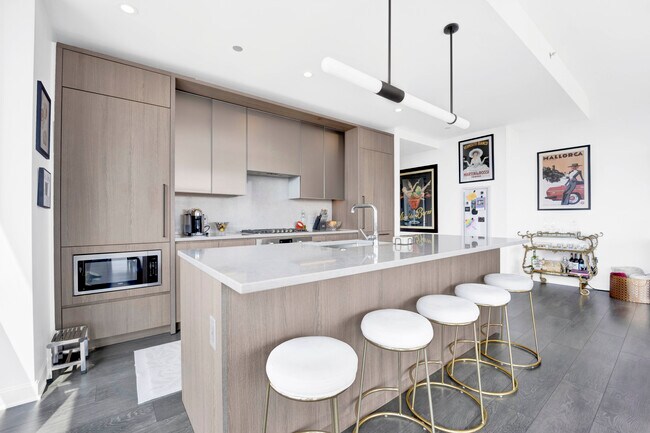 Kitchen - 164 N Peoria St
