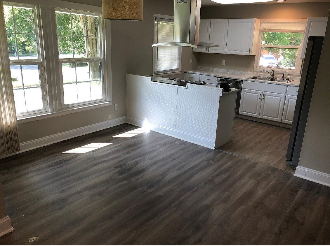 5325 Park Rd, Charlotte, NC 28209 House Rental in Charlotte, NC