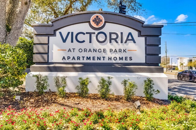 Building Photo - Victoria at Orange Park