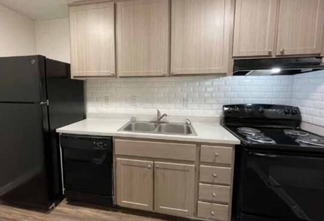 Interior Photo - Hampton Hall Apartments