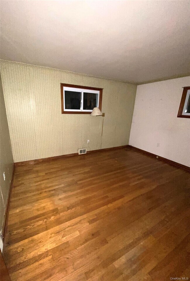 Foto del edificio - 80 Main St