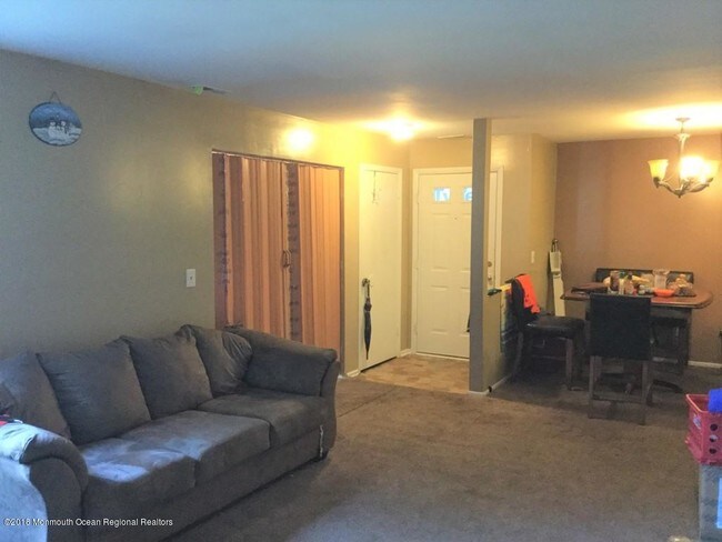 Building Photo - 719 Zlotkin Cir