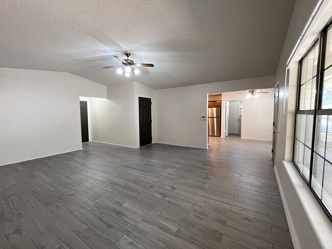 Foto del edificio - 408 Briar Square