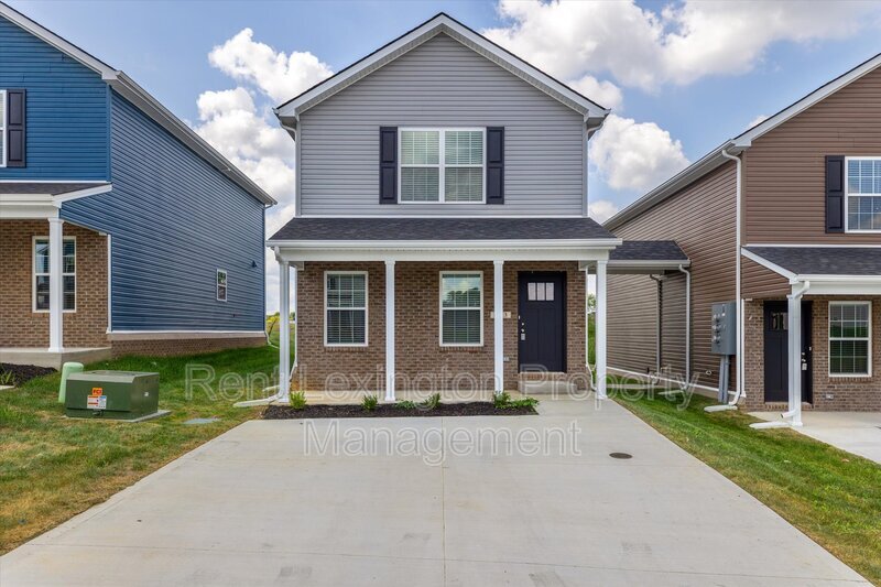 Primary Photo - 2013 Dolly Dr