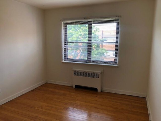 Foto del edificio - 2 bedroom in Chicago IL 60202