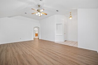 Building Photo - 10027 Encino Cove Ct