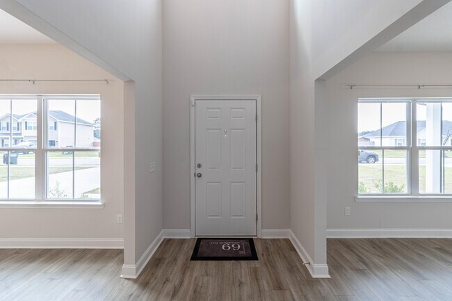 Foto del edificio - 69 Morrison Wy SE