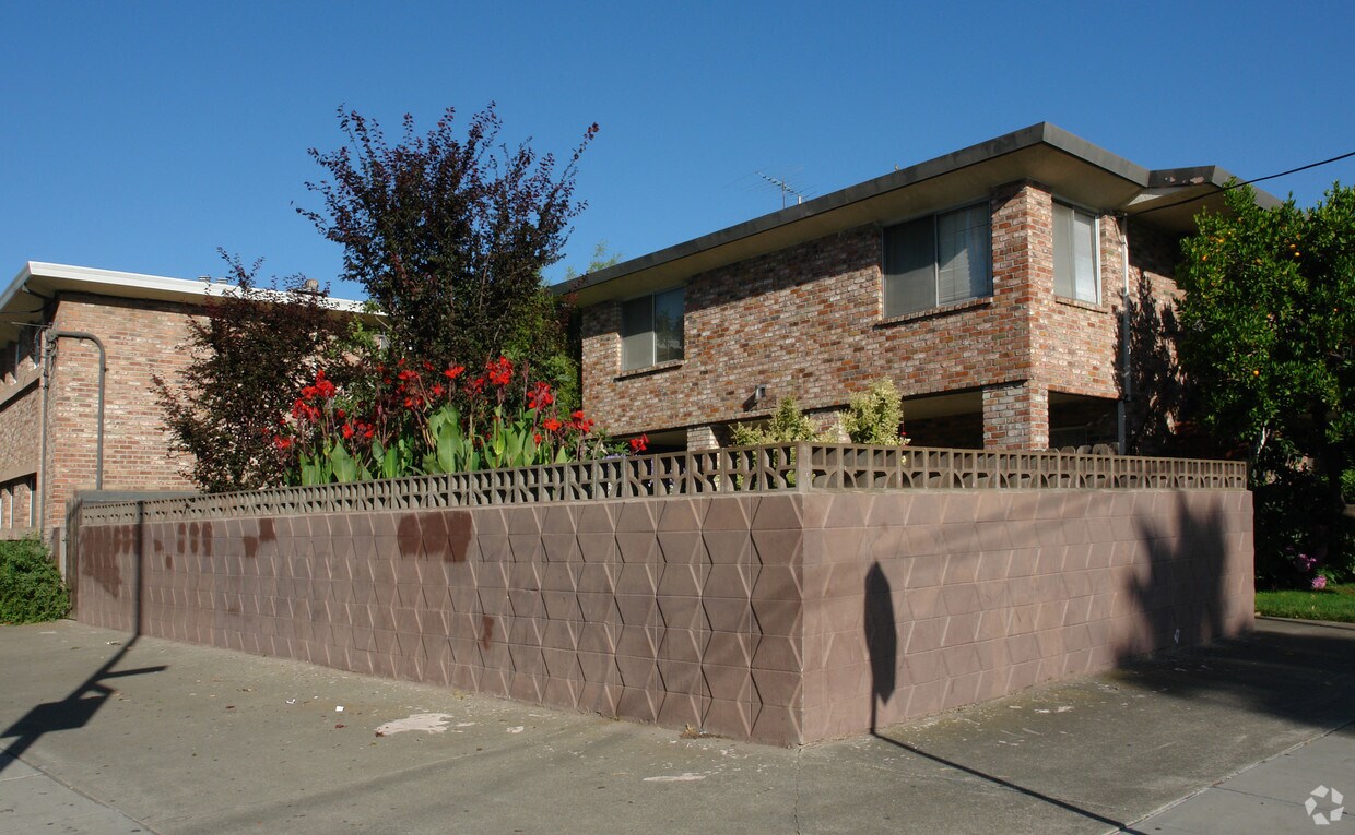 Foto del edificio - 331 Willow St