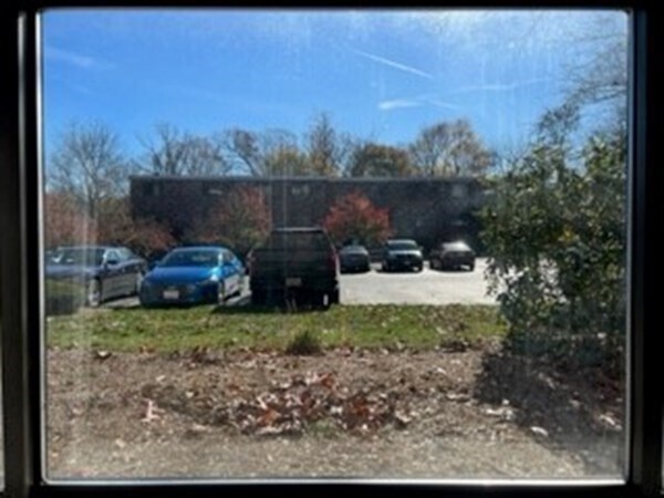 Building Photo - 69 Milliken Ave