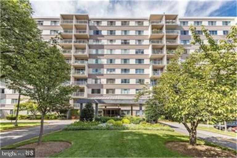 4977 Battery Ln Unit 1221, Bethesda, MD 20814 Condo for Rent in