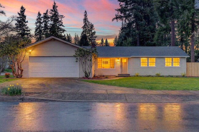 Georgeous Ranch Style Home in the Heart of Vancouver Near Royal Oaks Golf Course! - Georgeous Ranch Style Home in the Heart of Vancouver Near Royal Oaks Golf Course!