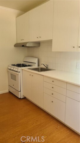 Foto del edificio - 891 N Oakland Ave