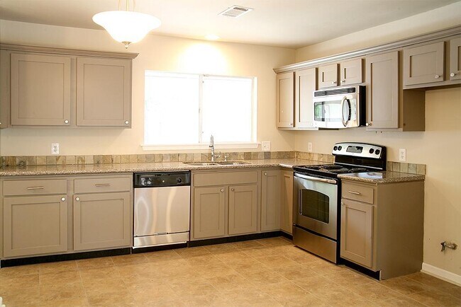 Foto del edificio - 9 Wolfhound Ln