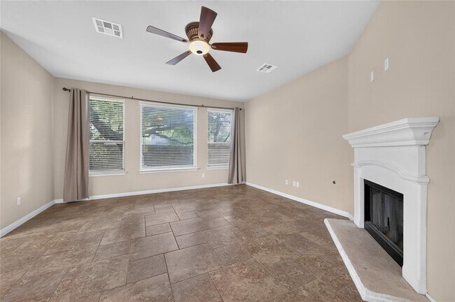 Foto del edificio - 4002 Remington Rd