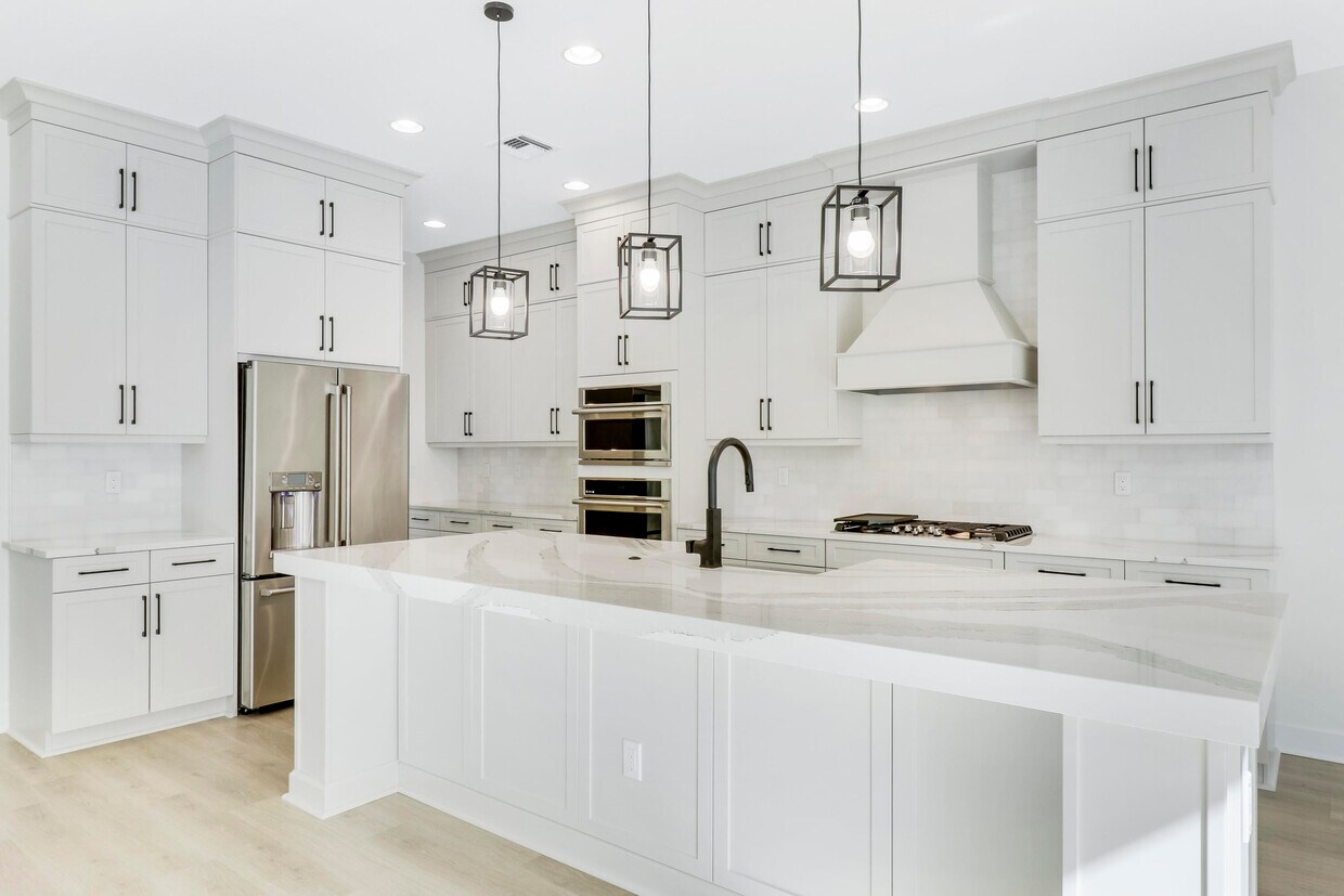 Foto principal - 13238 Alton Rd