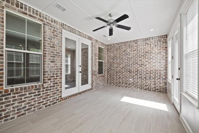 Building Photo - 35 Derby Downs Cir