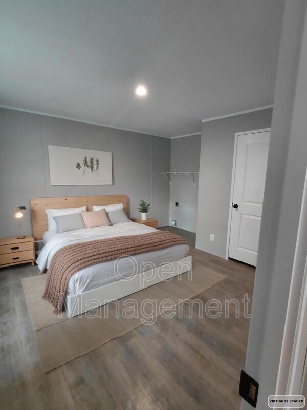 Foto del edificio - 301 Mantle Ave