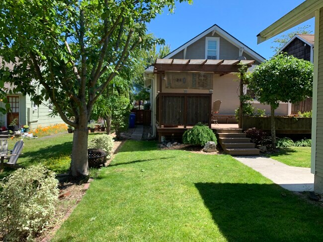 Backyard - 5032 N Vassault St