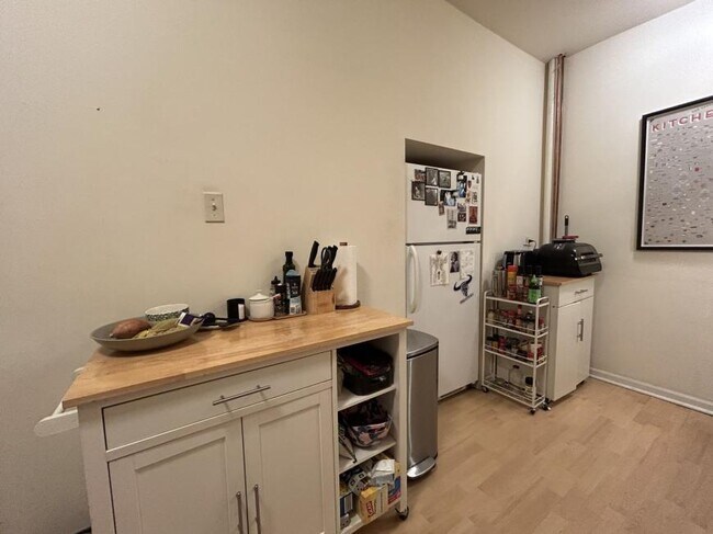 Foto del edificio - 1 bedroom in Chicago IL 60625