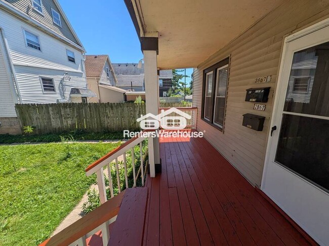 Building Photo - 2867 N Fratney St