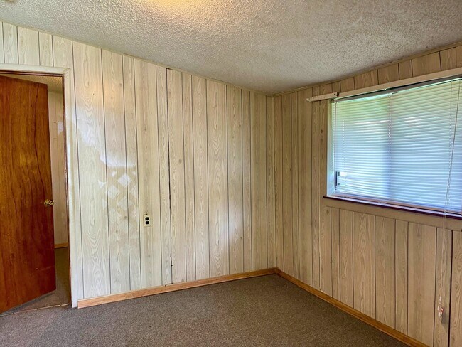 Building Photo - 746 Gulf St, San Antonio, TX 78202 | Home for Rent 78202