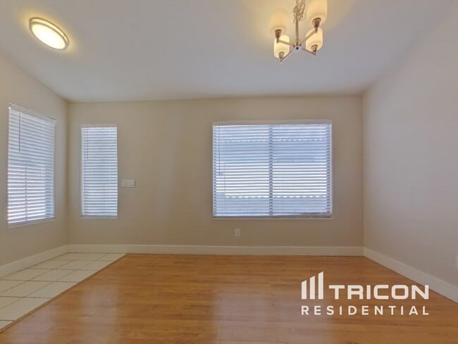 Building Photo - 9126 W Serrano St