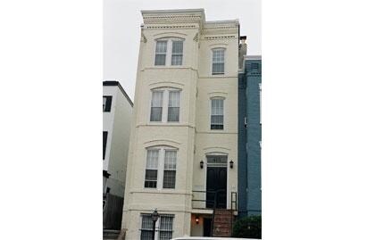 Primary Photo - 415 4th Street SE