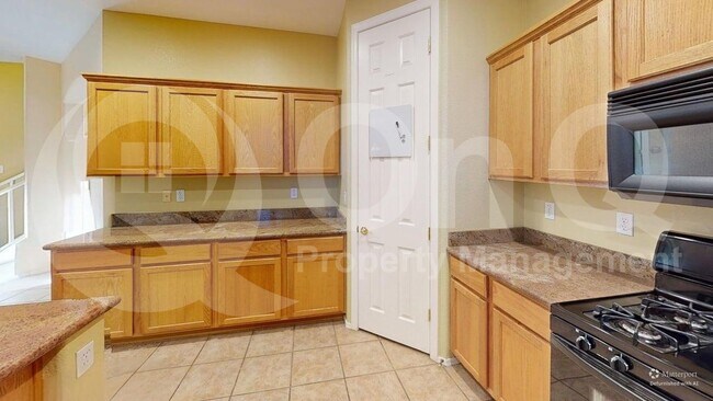 Foto del edificio - 45724 W Mountain View Rd