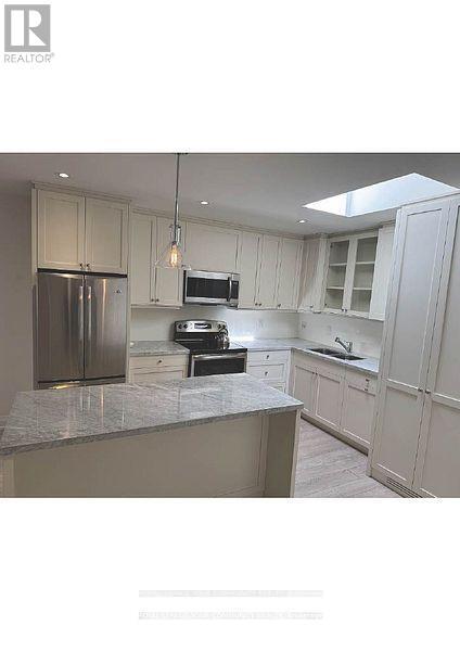 Photo du bâtiment - 1929 Avenue Rd