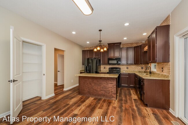 Foto del edificio - 4 br, 3.5 bath House - 1402 Apple Farm Drive