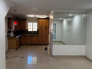 Foto principal - 1786 W Greenleaf Ave