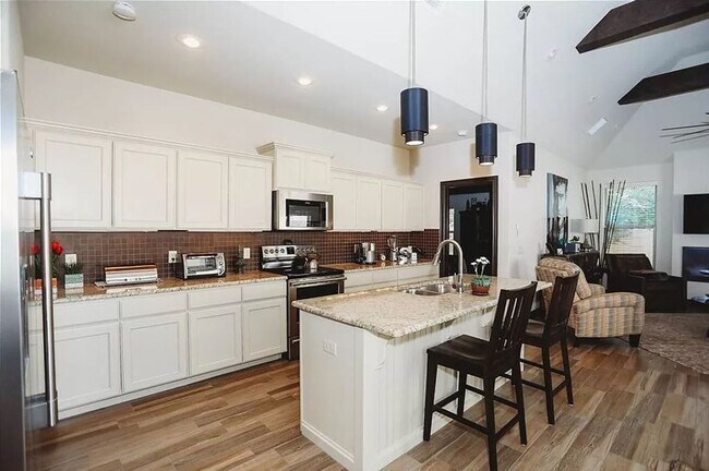 Foto del edificio - Stylish Bentonville Home (Community Amenities!)