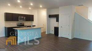 Foto del edificio - 1106 Lossie Ln