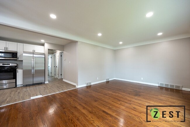 Building Photo - Welcome Home!