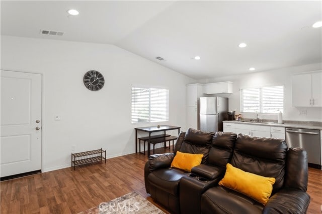 Foto del edificio - 6877 N Curtis Ln