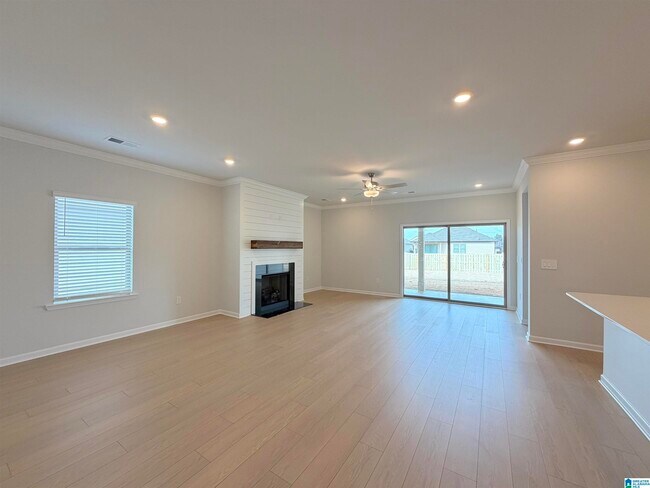 Building Photo - 309 Allene Wy