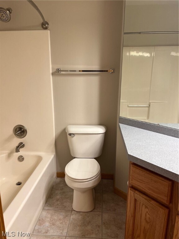 Building Photo - 243 S Linden Ct