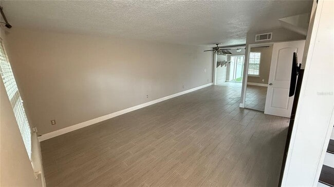 Building Photo - 9608 River Walk Ct
