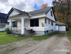 Building Photo - 14535 16th Ave