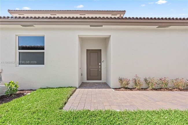 Foto del edificio - 2442 SE 30th St