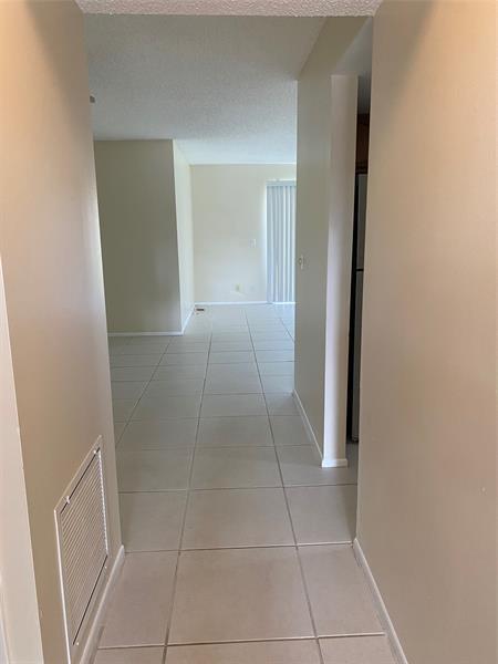 Building Photo - 3340 Beau Rivage Dr