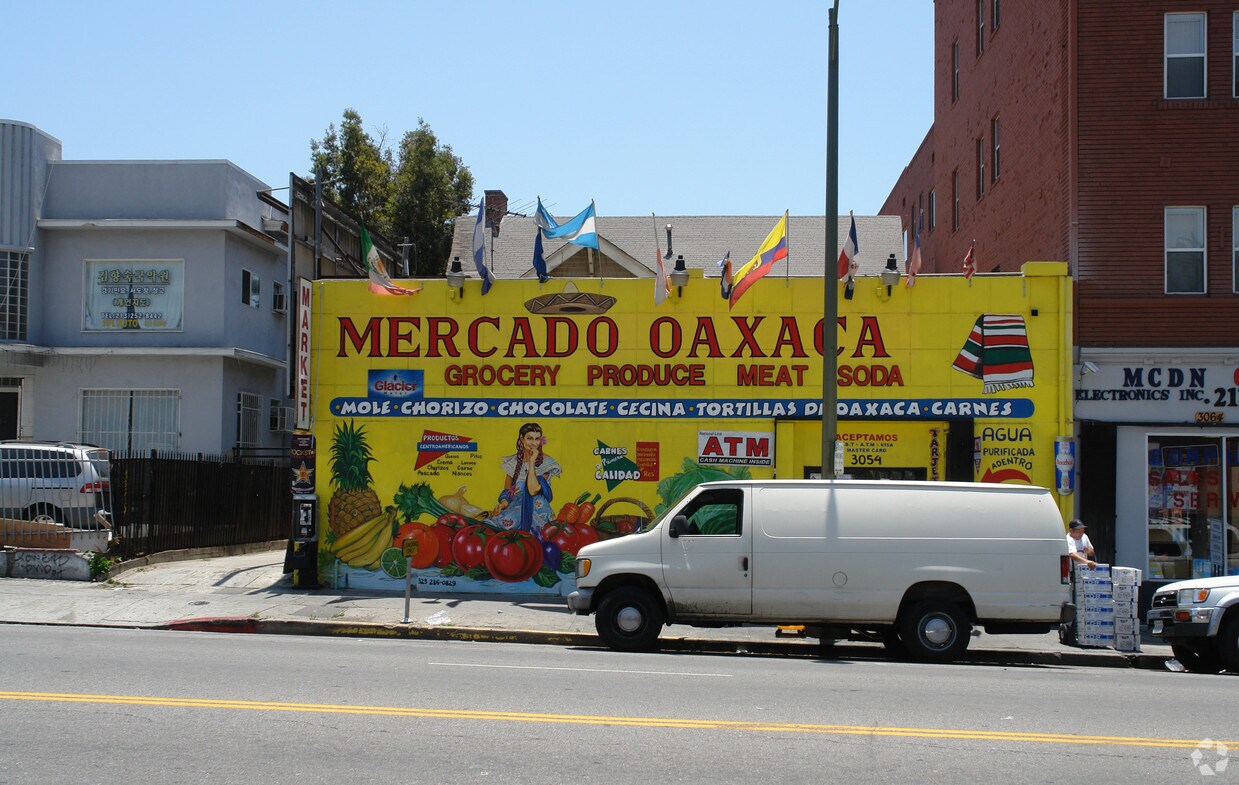 Exterior - 3052 W 7th St