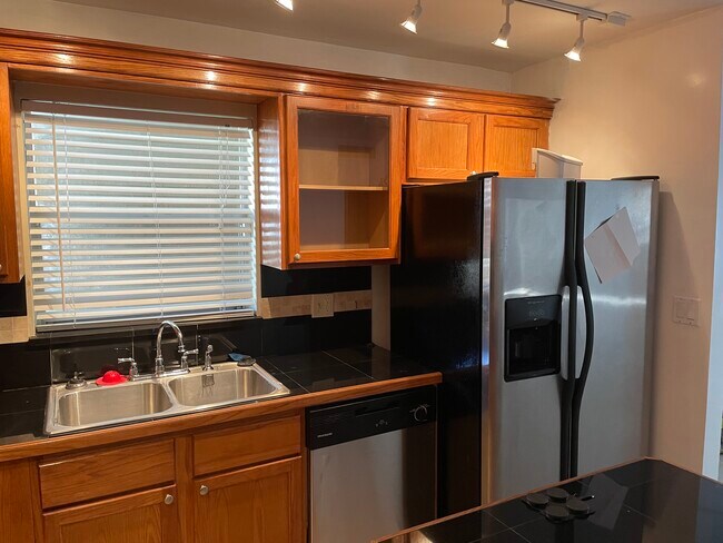 Building Photo - 4528 SW 54th St