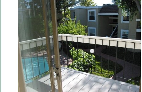 Foto del edificio - Monterey Garden Apartments