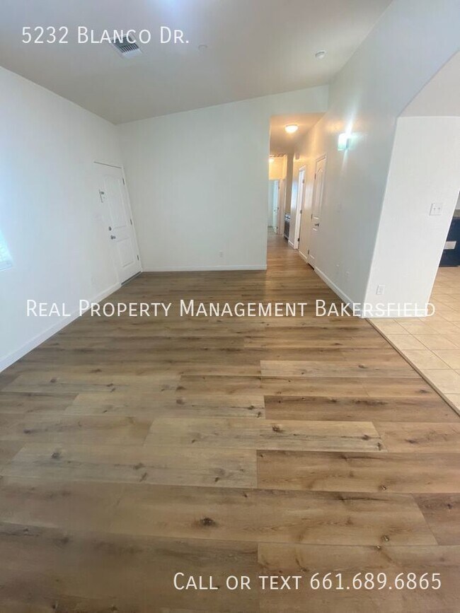 Building Photo - 5232 Blanco Dr. - Zero Deposit, Ask us How!